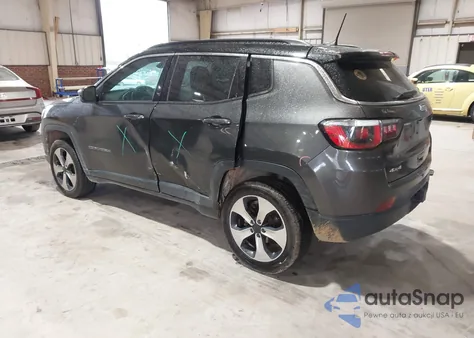 2018 Jeep Compass Latitude 4X4 из США, поврежденный, VIN 3C4NJDBB9JT116391